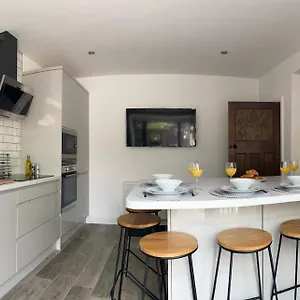 Bessie House 3Bed Sd With Parking Racecourse Goffs Eco Power Stadium A1 M18 M1 M62 , Doncaster United Kingdom