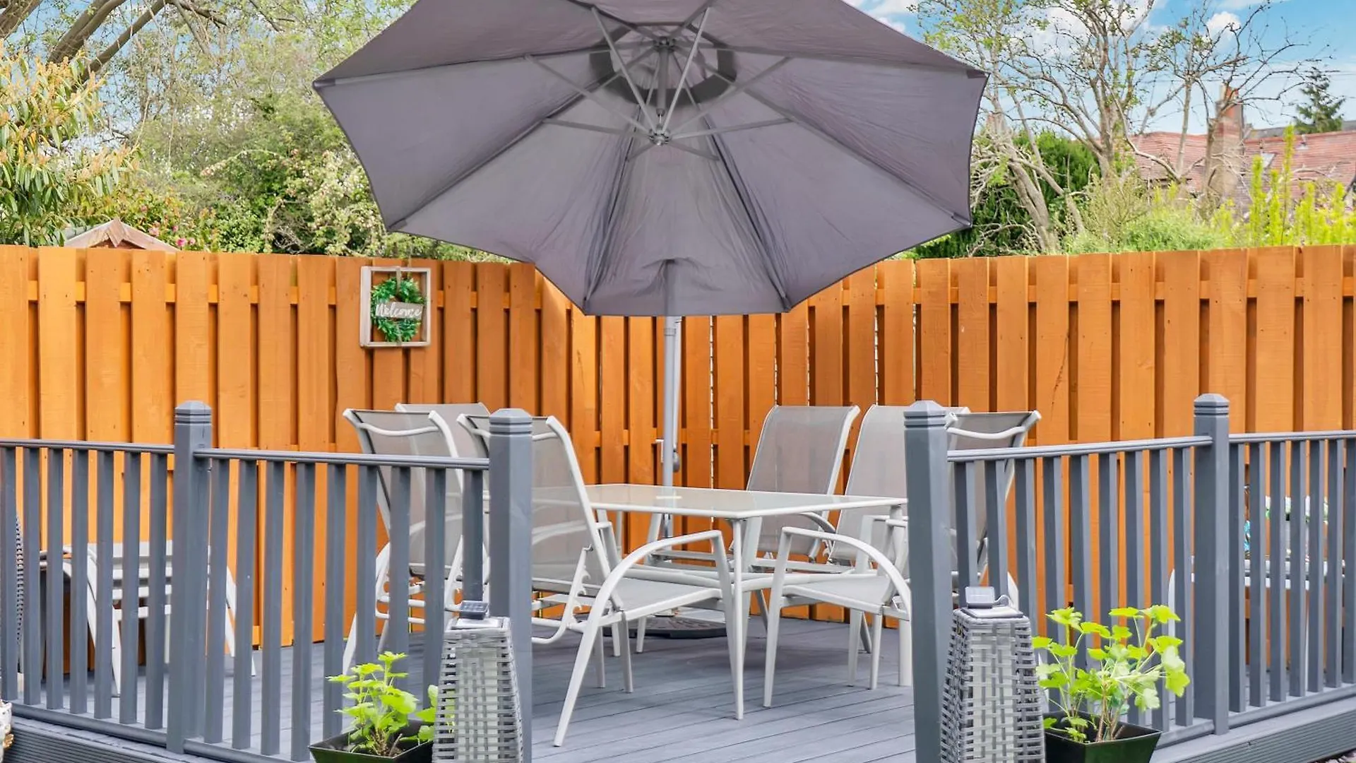 Crewe Apartment - 2 Bed, Free Off Street Parking And Private Garden Edinburgh 0*,