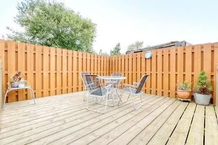 Crewe Apartment - 2 Bed, Free Off Street Parking And Private Garden Edinburgh