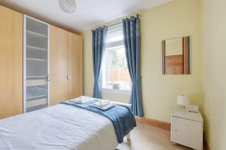 Crewe Apartment - 2 Bed, Free Off Street Parking And Private Garden Edinburgh