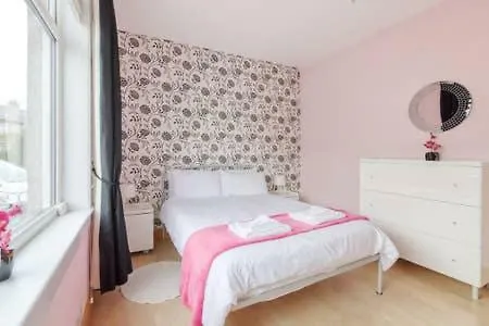 Crewe Apartment - 2 Bed, Free Off Street Parking And Private Garden Edinburgh